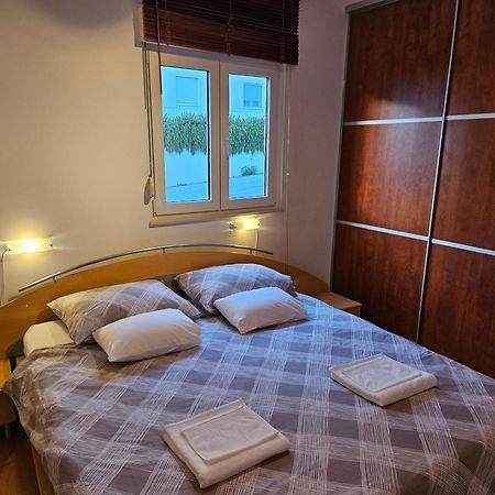 Apartmani Dodo Traù Esterno foto