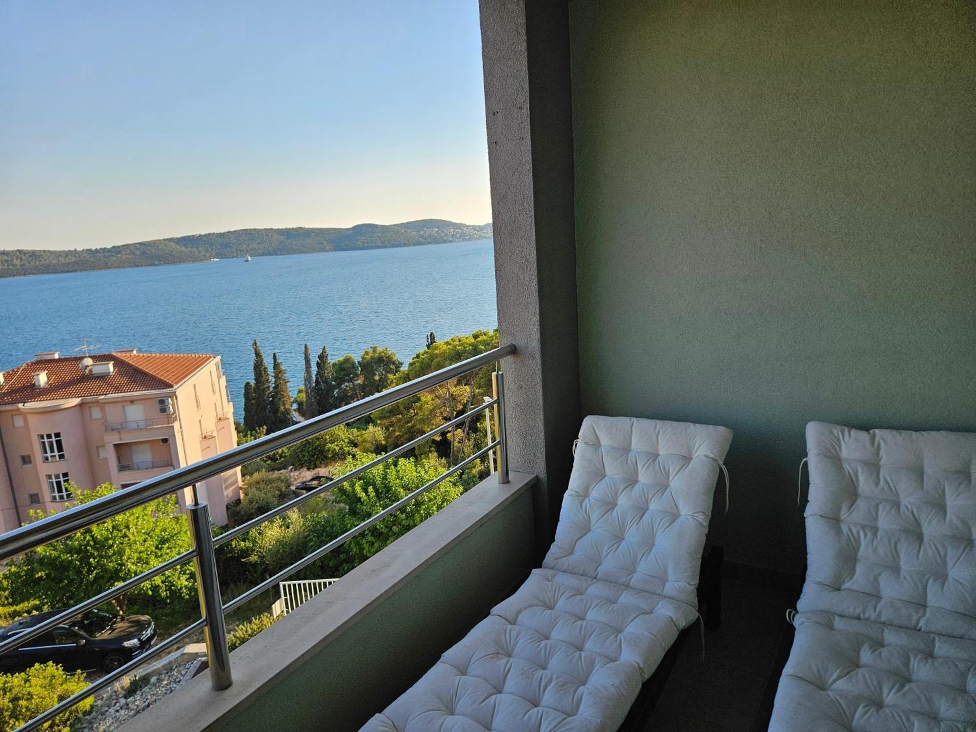 Apartmani Dodo Traù Esterno foto